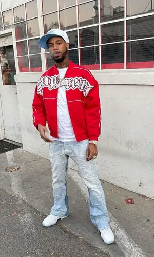 Key Glock wearing New Era cap