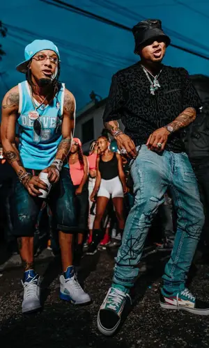 Ozuna wearing Dolce & Gabbana t-shirt