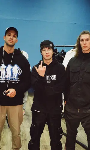 Yungway wearing Ларус Одежда hoody