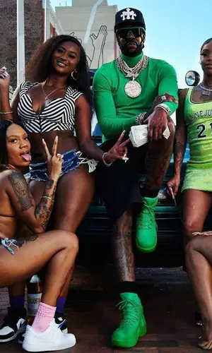 2 Chainz wearing Chrome Hearts cap