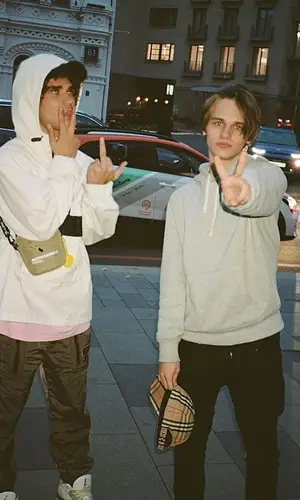 163OnMyNeck wearing Jordan sneakers