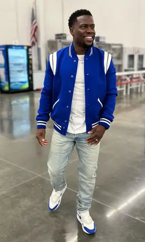 Kevin Hart wearing Amiri jeans