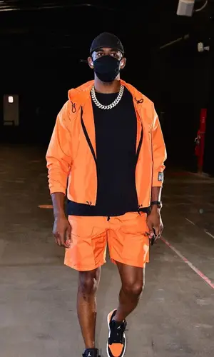 Chris Paul’s Outfit in Reese Cooper Jacket & Nike Sneakers (2021)