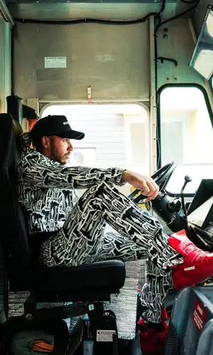 Lewis Hamilton wearing Nahmias cap