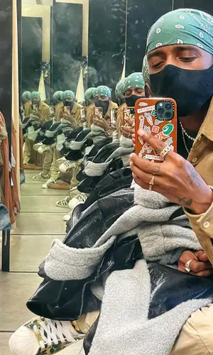 6lack wearing Carhartt pants
