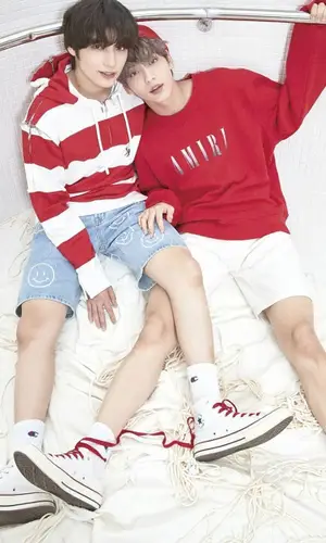 Soobin wearing Converse sneakers