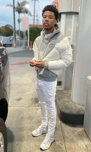 Nardo Wick wearing Dior sneakers