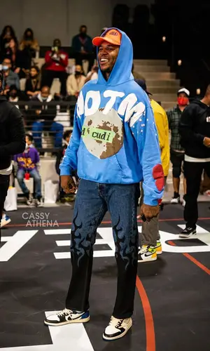 Nick Young wearing Nike sneakers
