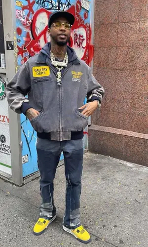 Key Glock’s Outfit in Gallery Dept. Jacket & Jordan Sneakers (2021)
