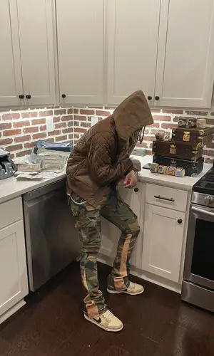 Lil Durk wearing Mastermind t-shirt