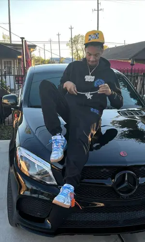 Stunna 4 Vegas wearing Chrome Hearts pants
