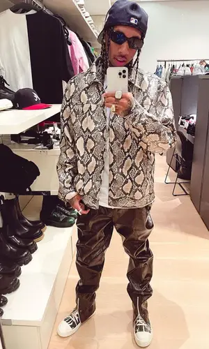 Tyga wearing New Era cap