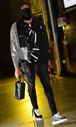 Anthony Davis wearing Heron Preston jacket