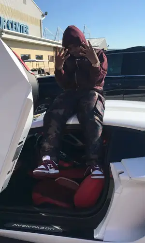 42 Dugg wearing Dior pants