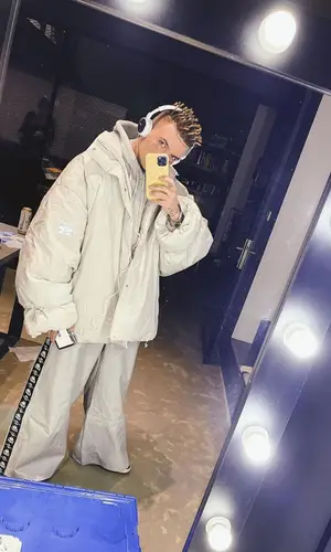 Элджей’s Outfit in Kappa Jacket, Bottega Veneta & KRUZHOK (2021)