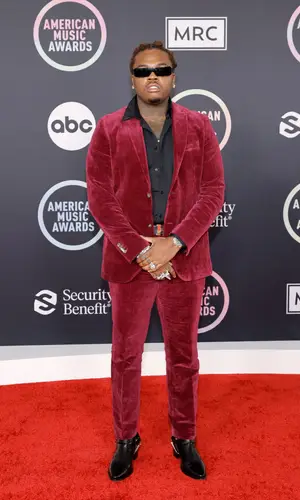 Gunna wearing Hermes belt