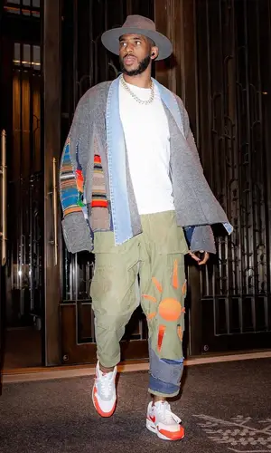 Chris Paul’s Outfit in Greg Lauren Jacket & Nike Sneakers (2021)