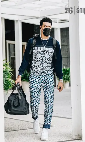 Danny Green wearing Nike sneakers