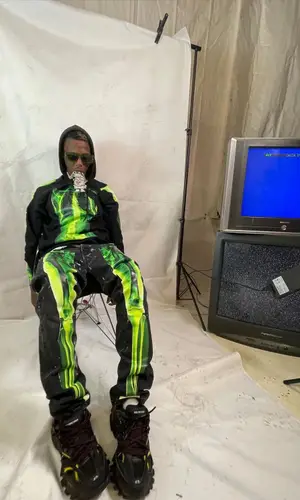 Famous Dex wearing Toth660 jeans
