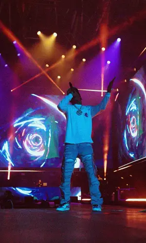 A Boogie Wit Da Hoodie wearing Eric Emanuel t-shirt