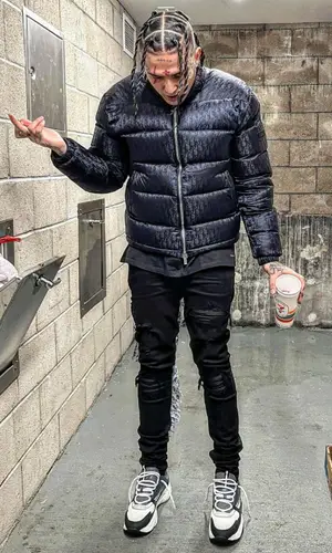 Sosmula’s Outfit in Dior Jacket & Amiri Jeans (2022)