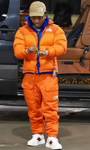 Jacquees wearing Gucci sweatshirt