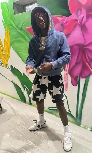 YNW BSlime’s Outfit in Bape Hoodie, Off-White Sneakers & Champion Socks (2022)