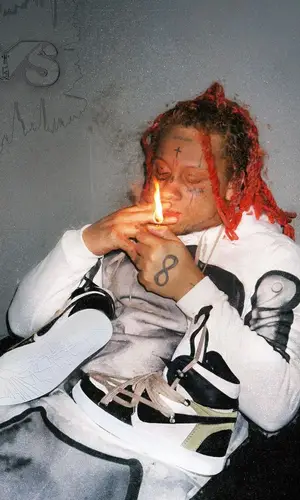 Trippie Redd wearing Vogalstand hoody