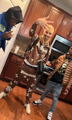 Stunna 4 Vegas wearing Pimperelli backpack