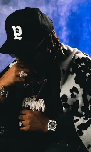 Gunna wearing Purple Brand scarf