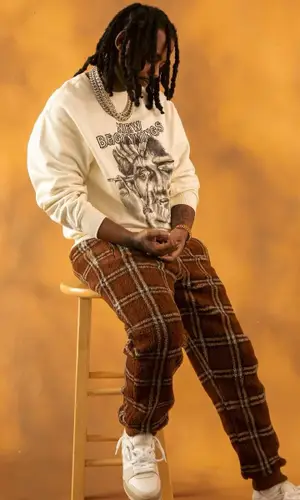 Babyface Ray’s Outfit in Pas Une Marque Sweatshirt, Burberry Pants & Fendi Sneakers (2022)