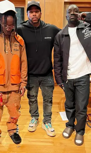KayCyy’s Outfit in Bape Hoodie, Heron Preston Jeans & Cartier Eyewear (2022)
