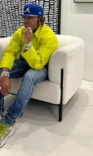 Gunna’s Outfit in Bottega Veneta Jacket, Purple Brand Jeans & Dior Sneakers (2022)