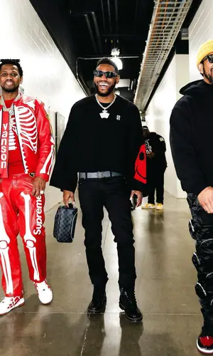 Fabolous wearing Supreme top
