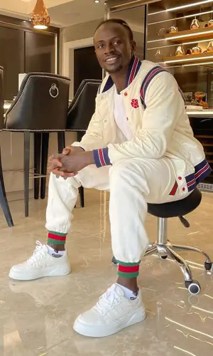 Sadio Mane wearing New Balance jacket