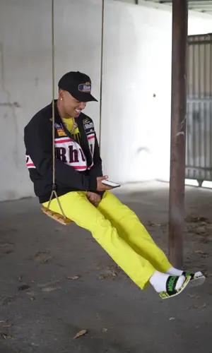 Ozuna wearing Rhude cap