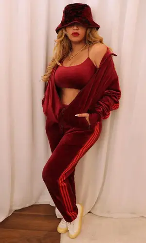 Beyonce’s Outfit in Adidas Top & Ivy Park (2022)
