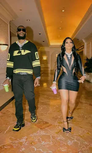 Gucci Mane’s Outfit in Louis Vuitton T-Shirt & Prada Sneakers (2022)