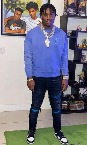 Fredo Bang wearing Amiri sweatshirt