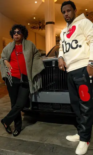 Fabolous wearing Kith hoody