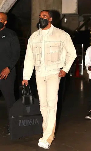 Mike Conley wearing Hudson jacket