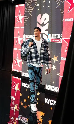 Tyrese Haliburton wearing Nike sneakers