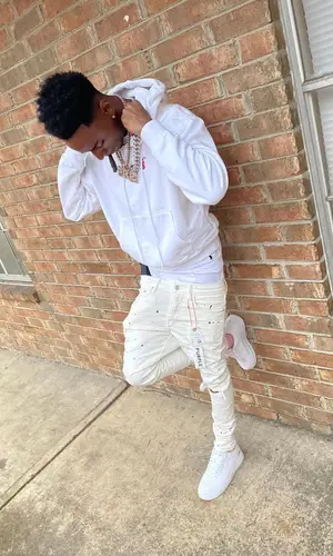 Snupe Bandz wearing Off-White hoody