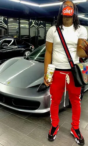 Rico Recklezz wearing Alief other