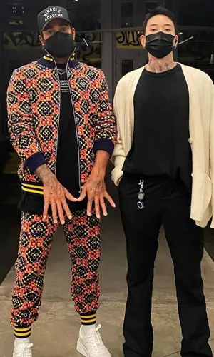 Lewis Hamilton wearing Nahmias hat