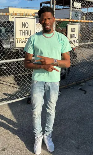 BlocBoy JB’s Outfit in Balenciaga T-Shirt, Ksubi Jeans & Jordan Sneakers (2022)