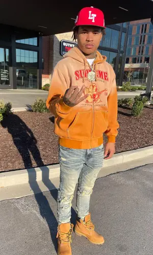 30 Deep Grimeyy wearing Supreme hoody