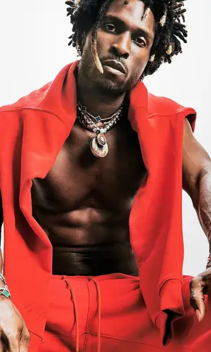 Saint JHN’s Outfit in Jordan Hoodie & Nike Sneakers (2022)
