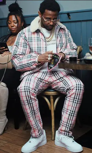 Fabolous wearing Supreme jeans