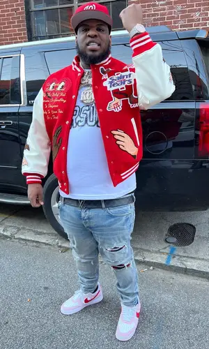Maxo Kream’s Outfit in Denim Tears Jacket, Amiri Jeans & Louis Vuitton Belt (2022)